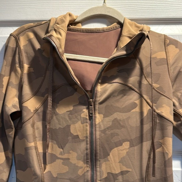 Lululemon Nulu Hooded Define Align Jacket 6 Camo Beige - Picture 4 of 11